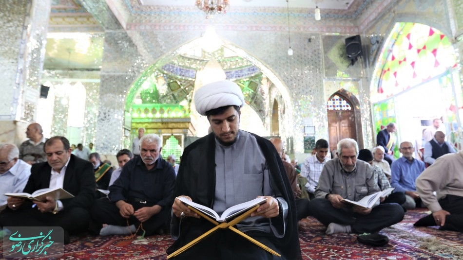 بقاع متبرکه شیراز برای استقبال از میهمانان ضیافت الهی آماده شدند / ترتیل خوانی روزانه قرآن در 400 مجلس