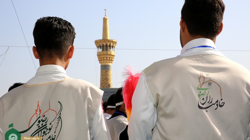 دانشجویان مشهدی خادم افتخاری امام رضا(ع) می‌شوند