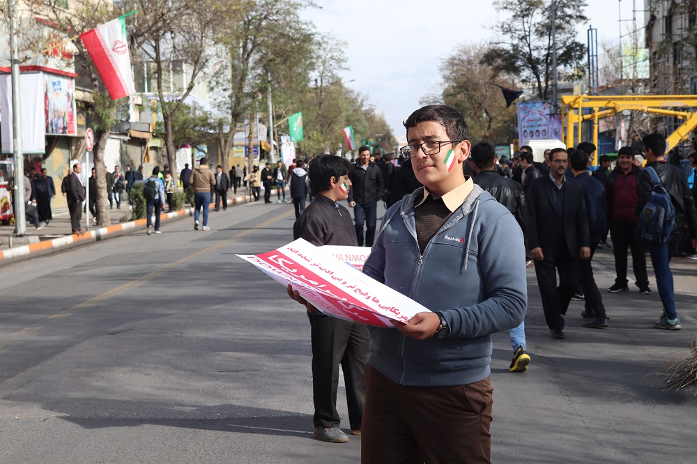 حضور انقلابی مردم اردبیل در راهپیمایی 13آبان