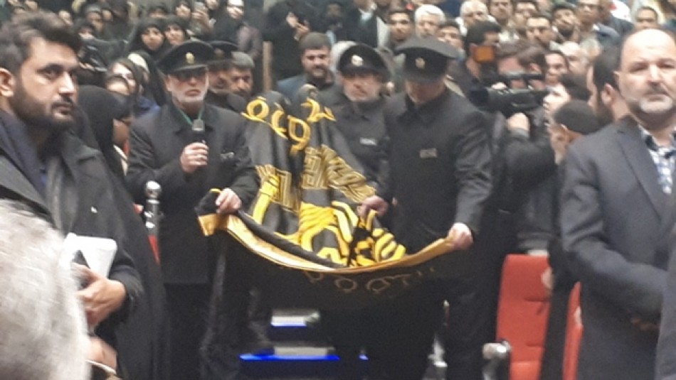حرکت پرچم حرم رضوی و طنین نوای رضا جان رضا جان در همایش بزرگداشت مجاهدان در غربت در دامغان