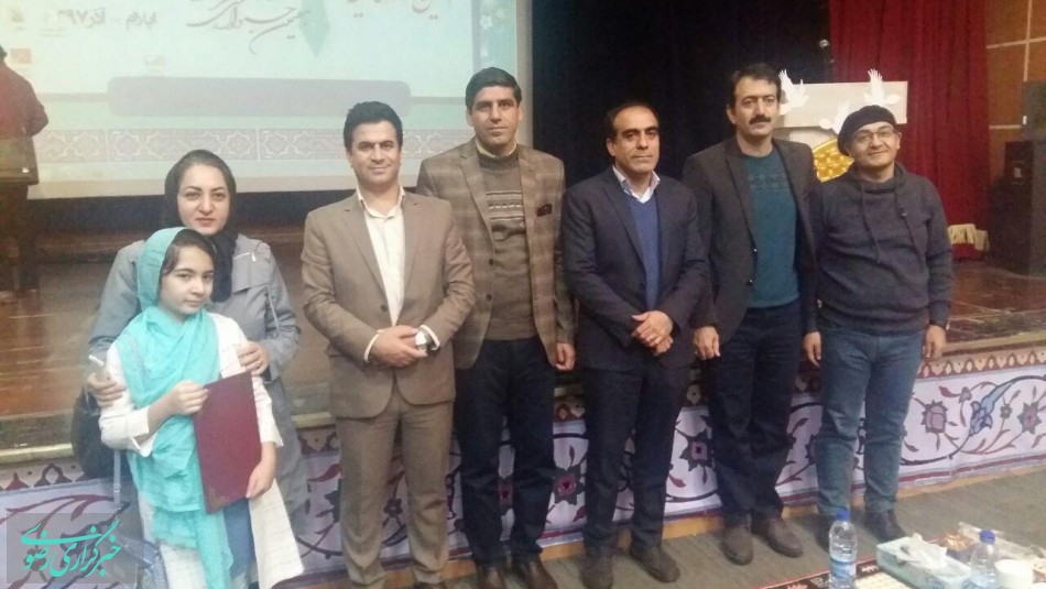 «ماهنی منزوی» نوه استاد غزل ایران برگزیده جشنواره رضوی در ایلام
