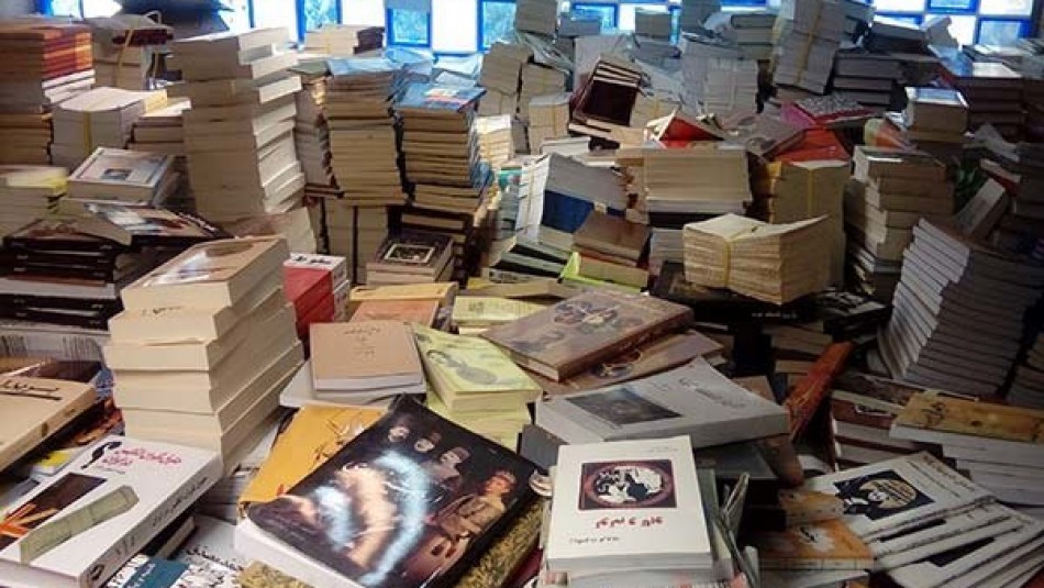 ۱۰ هزار نویسنده نما در کشور داریم/انتقاد از رواج قاچاق کتاب