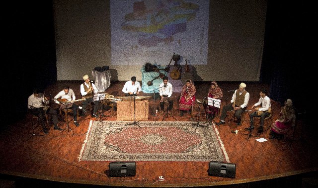 آشتی بین دین و هنر به ویژه موسیقی از کارکردهای فجر انقلاب اسلامی است