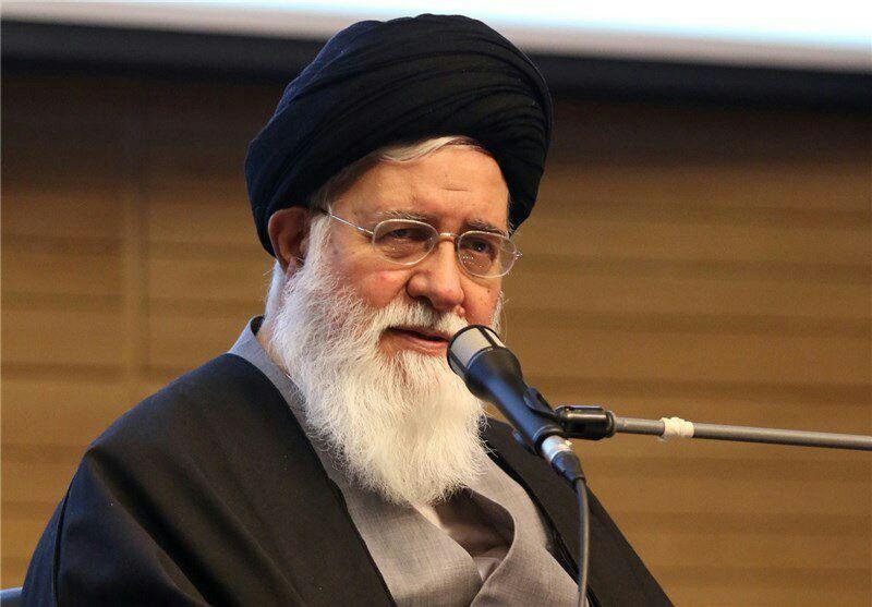 انقلاب اسلامی ایران تنها سنگر دفاع از پیامبر اکرم(ص) در جهان است
