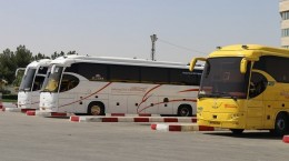استقرار1300 دستگاه اتوبوس در پایانه برکت مهران/۶۰ درصد زائران از مرز مهران تردد داشته اند