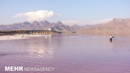 ارتفاع آب دریاچه ارومیه ۱۳ سانتی متر افزایش یافت