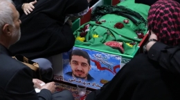 پیکر شهدای مدافع حرم «میلاد حیدری» و «مقداد مهقانی» در تهران تشییع شد
