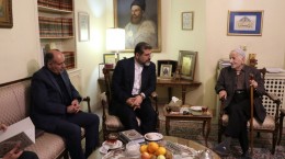 وزیر فرهنگ با «مهدی محقق» چهره ماندگار حکمت و ادب فارسی دیدار کرد